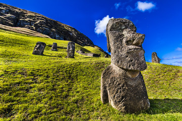 Ahu Tongariki cantera donde se construyeron los famosos Moais de Isla de Pascua.