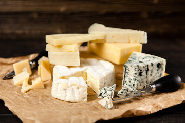 Different sorts of cheese