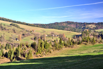 Fototapeta na wymiar Autumn landscape in Pieniny mountains, Poland