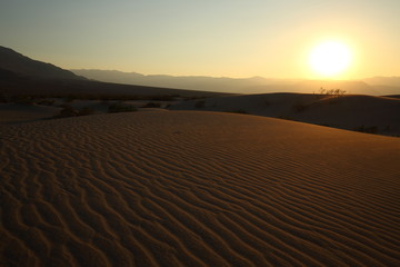 Fototapeta na wymiar Death Valley Mesquite Flat Sand Dunes Sunset