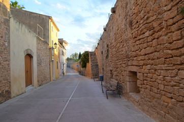 Wąska uliczka w Alcudii, Majorka