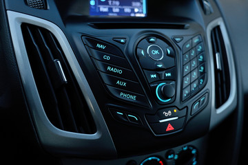 Car dashboard. © Tomasz Warszewski