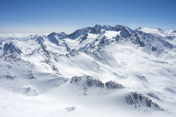 Fototapeta na wymiar winter in den alpen