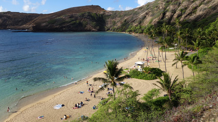 Scenic overview of Hanauma Bay in Oahu, Honolulu (HI, USA)