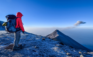   CUMBRE VOLCAN DE ACATENANGO Y VOLCAN DE FUEGO
