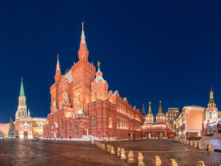 Fototapeta premium State Historical Museum on Red Square in Moscow, Russia at Night in winter.