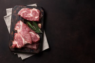 Crédence de cuisine en verre imprimé Viande Raw pork meat cooking