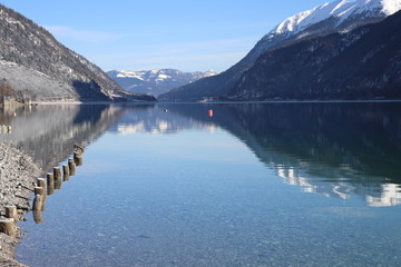 Morgendämmerung über dem Achensee im Karwendelgebirge