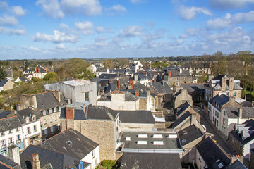 Fototapeta premium Josselin. Vue sur les toits de la ville depuis l'église. Morbihan. Bretagne