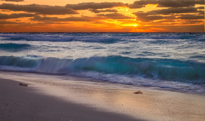 Fototapeta na wymiar beach during sunset