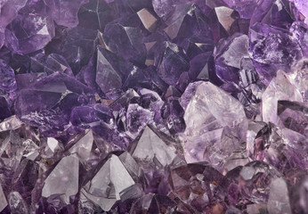 dark lilac amethyst crystals macro backgrond