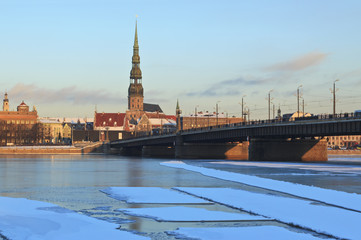 Fototapeta na wymiar St. Peter's Church in Riga.