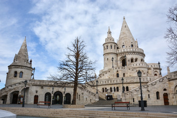 Fototapeta na wymiar Fishermans bastion in Budapest with blue sky