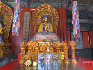 statue of buddha in temple
