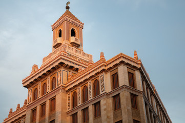 Fototapeta na wymiar Facade of architectural style art deco in the old Havana. Cuba