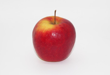 Roter Apfel freigestellt auf weißem Hintergrund