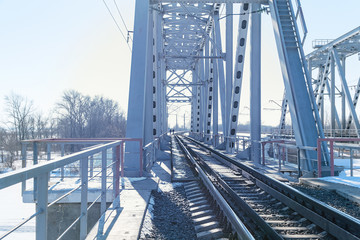 View of the railway bridge from the inside