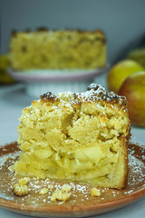 Apfelkuchen Mit Marzipanstreuseln