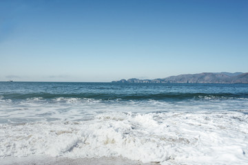 ocean seaside in san francisco with hills