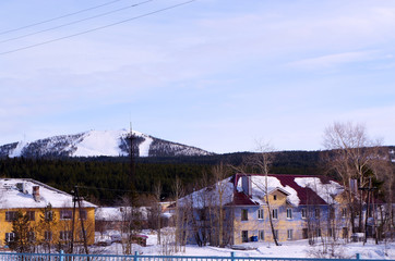 Fototapeta na wymiar пейзаж с видом на гору Крестовая.