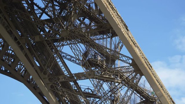  Professional video of Eiffel Tower in Paris in 4K slow motion 60fps