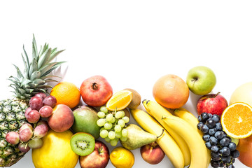 Obraz na płótnie Canvas Exotic tropical fruits isolated on white background