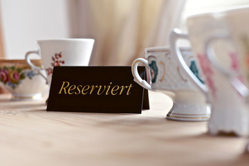 Reserviert