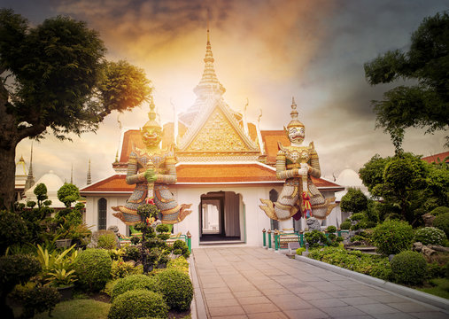 beautiful landscape of wat arun temple important landmark and traveling destinaton in bangkok thailand