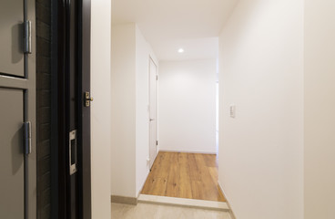 マンションの玄関ホールと廊下イメージ　施工例