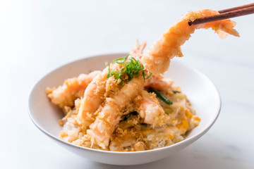 fried shrimps tempura on topped rice bowl
