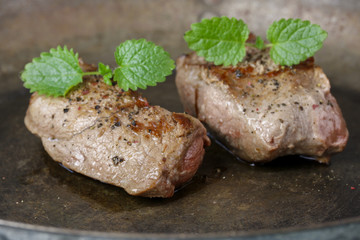 Wildschweinrückensteak