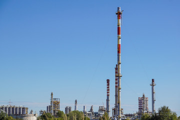 Obraz premium Industrial power plant with blue sky background