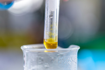  Analyze Functional groups of chemical in laboratory.