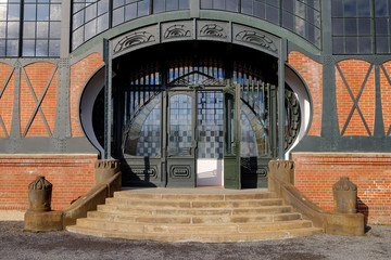 Eingang zur Maschinenhalle in der Zewche Zollern in Dortmund