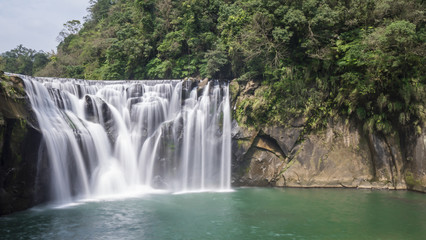 Fototapeta na wymiar Shifen Waterfall in Taiwan 9