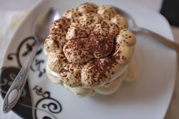 Dessert à la crème et au chocolat