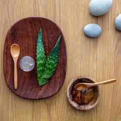hand-made aloe vera gel for organic moisturizing bodycare