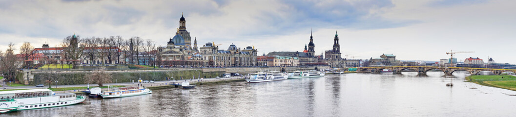 Fototapeta na wymiar Scenic autumn view of the old town architecture with Elbe river embankment in Dresden, Saxony, Germany