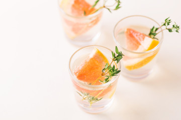 Gin bitter lemon with thyme and grapefruit.