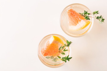 Gin bitter lemon with thyme and grapefruit.