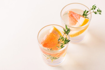 Gin bitter lemon with thyme and grapefruit.