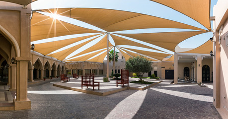 Öffentlicher Platz im traditionellem Dorf Katara Kulturzentrum in Doha, Katar