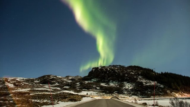 Timelapse d'une aurore bor&eacute;ale dans les &Icirc;les Lofoten, Nov&egrave;ge