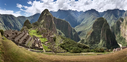 Photo sur Plexiglas Machu Picchu Large panoramic photo of Machu Picchu and Urubamba Valley, Peru (XXL)