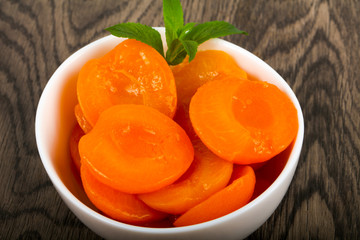 Canned apricots