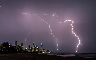 Photo sur Aluminium brossé Orage Des éclairs contre la ligne d& 39 horizon de la Gold Coast