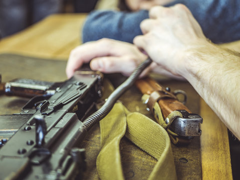 master disassemble repair and clean the auto assault rifle gun