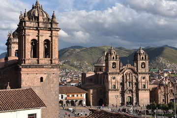 Fototapeta na wymiar Panoramic view of the Plaza de Armas, Cathedral and Compania de Jesus Church in Cusco, Peru
