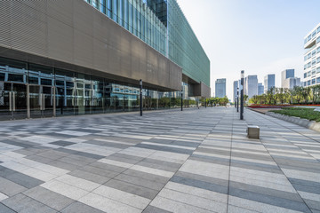 modern office building outdoors in the downtown