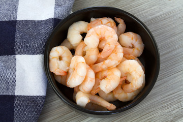 crevettes cuites décortiquées
